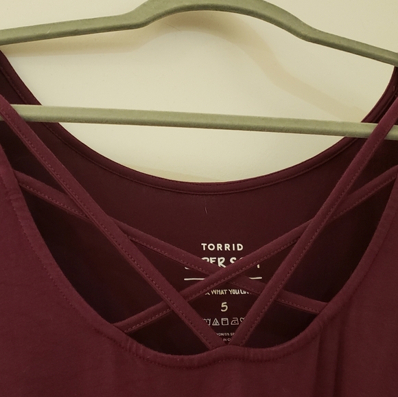 Super soft knits burgundy long sleeve shirt.
